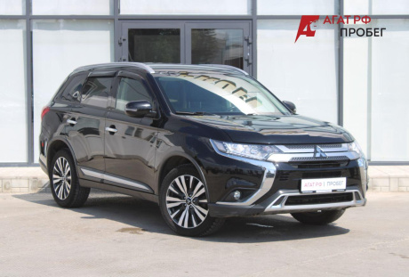 Mitsubishi Outlander 2019 года с пробегом 68 018 км, фото 3