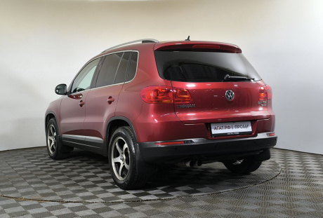 Volkswagen Tiguan 2012 года с пробегом 201 635 км, фото 6