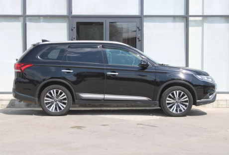 Mitsubishi Outlander 2019 года с пробегом 68 018 км, фото 4