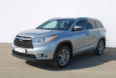 Toyota Highlander 2014 года с пробегом 154 571 км
