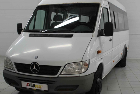 Mercedes-Benz Sprinter Classic фургон 2015 года с пробегом 201 512 км