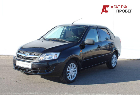LADA Granta седан 2013 года с пробегом 102 617 км