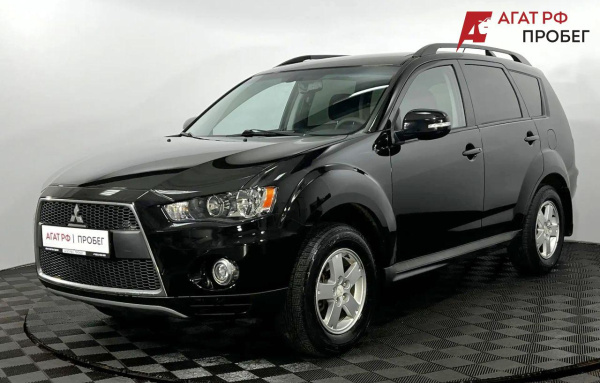 Mitsubishi Outlander 2012 года с пробегом 165 000 км, фото 1