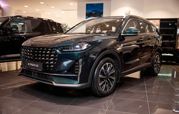Jetour X70 Plus Престиж 1.6T 7 РКП 26 г.в.