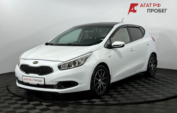Kia Cee'd 2014 года с пробегом 190 000 км, фото 1