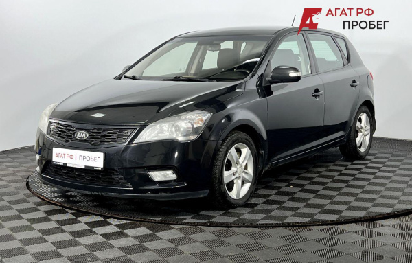 Kia Cee'd 2011 года с пробегом 163 336 км, фото 1