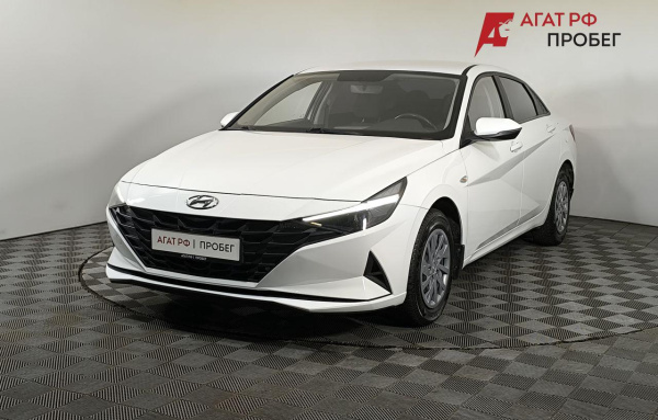 Hyundai Elantra 2021 года с пробегом 43 182 км, фото 1