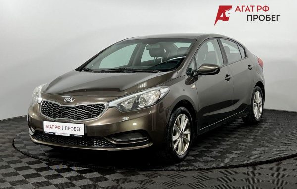Kia Cerato Classic 2015 года с пробегом 197 000 км, фото 1