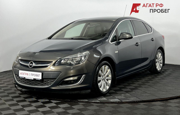 Opel Astra 2014 года с пробегом 117 679 км, фото 1