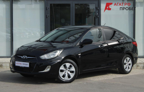 Hyundai Solaris 2012 года с пробегом 247 000 км, фото 1
