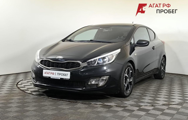 Kia Cee'd 2013 года с пробегом 176 809 км, фото 1