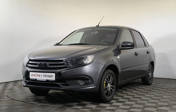 LADA Granta седан 2018 года с пробегом 102 824 км, фото 1