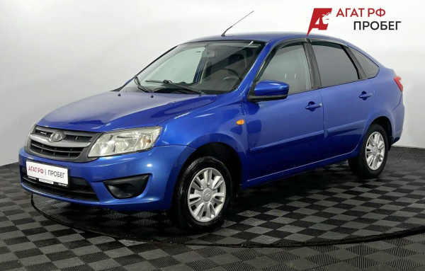 LADA Granta лифтбек 2016 года с пробегом 155 586 км, фото 1