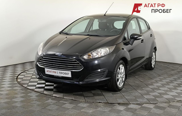Ford Fiesta VI Hatch. 5 dr 2016 года с пробегом 48 084 км, фото 1