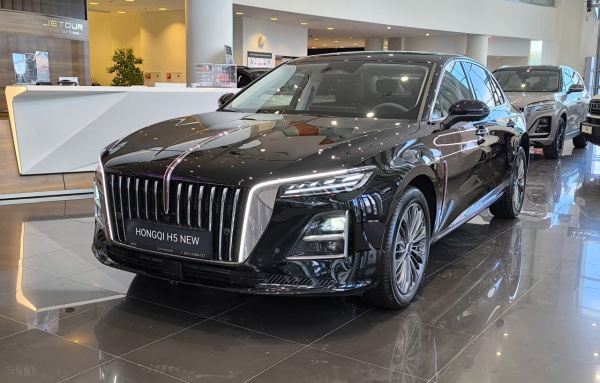Hongqi H5 II Ресталйинг 2.0Т Делюкс (Deluxe) 26 г.в.
