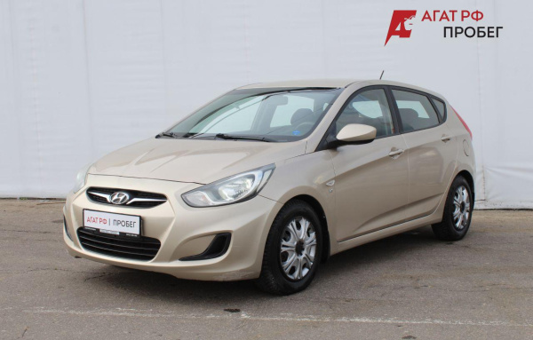 Hyundai Solaris хэтчбек 2012 года с пробегом 209 019 км, фото 1