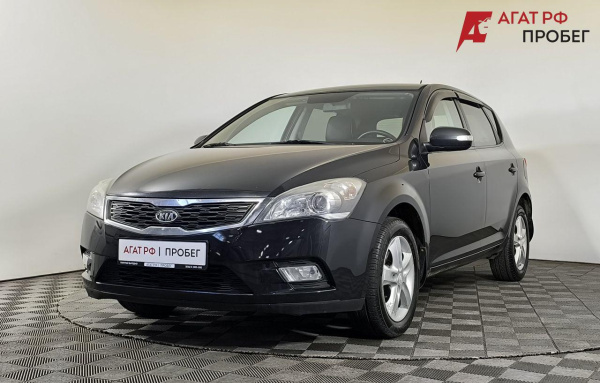 Kia Cee'd 2012 года с пробегом 269 555 км, фото 1