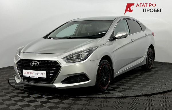 Hyundai i40 2015 года с пробегом 180 690 км, фото 1