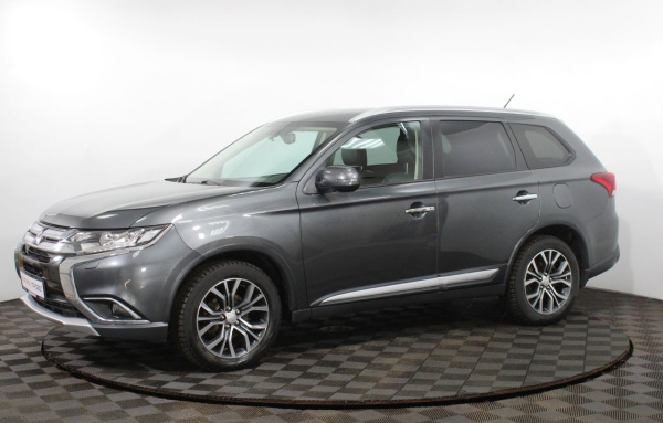 Mitsubishi Outlander 2015 года с пробегом 126 000 км, фото 1