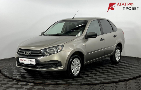 LADA Granta седан 2019 года с пробегом 90 978 км, фото 1