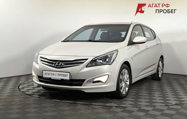 Hyundai Solaris хэтчбек 2015 года с пробегом 182 544 км, фото 1