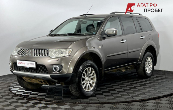 Mitsubishi Pajero Sport 2013 года с пробегом 118 511 км, фото 1