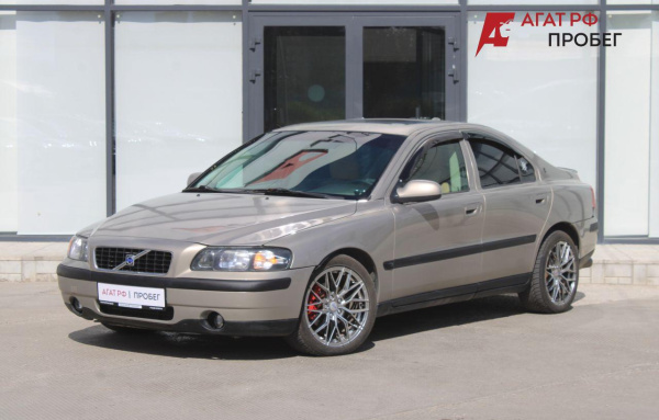 Volvo S60 2002 года с пробегом 266 340 км, фото 1