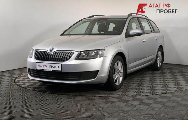 ŠKODA Octavia Combi 2014 года с пробегом 124 223 км, фото 1