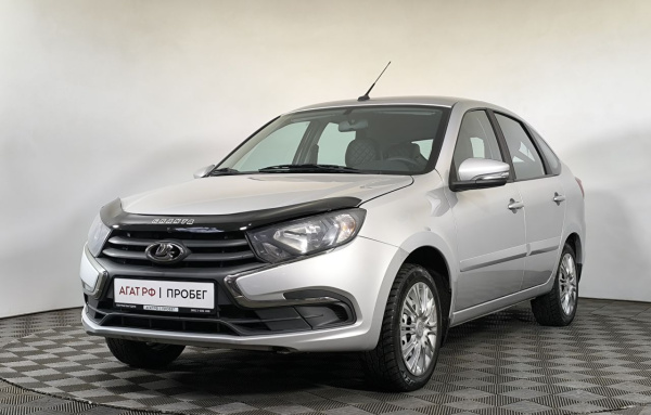 LADA Granta лифтбек 2023 года с пробегом 51 659 км, фото 1