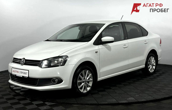 Volkswagen Polo 2015 года с пробегом 198 925 км, фото 1
