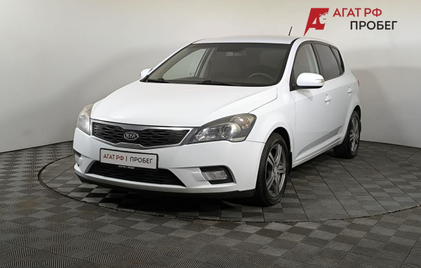 Kia Cee'd 2011 года с пробегом 247 335 км, фото 1