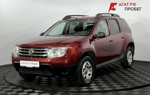 Renault Duster 2014 года с пробегом 126 000 км, фото 1