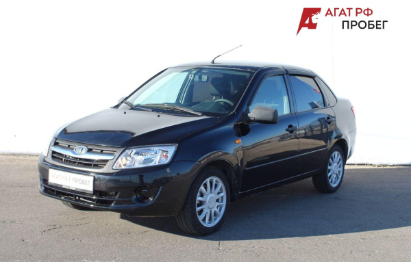 LADA Granta седан 2013 года с пробегом 102 617 км, фото 1