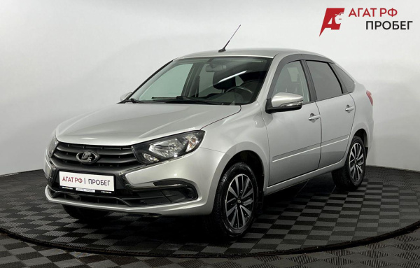 LADA Granta лифтбек 2024 года с пробегом 51 000 км, фото 1