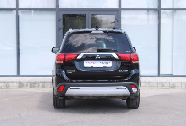 Mitsubishi Outlander 2019 года с пробегом 68 018 км, фото 6