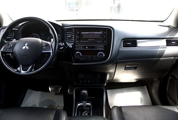 Mitsubishi Outlander 2019 года с пробегом 68 018 км, фото 16