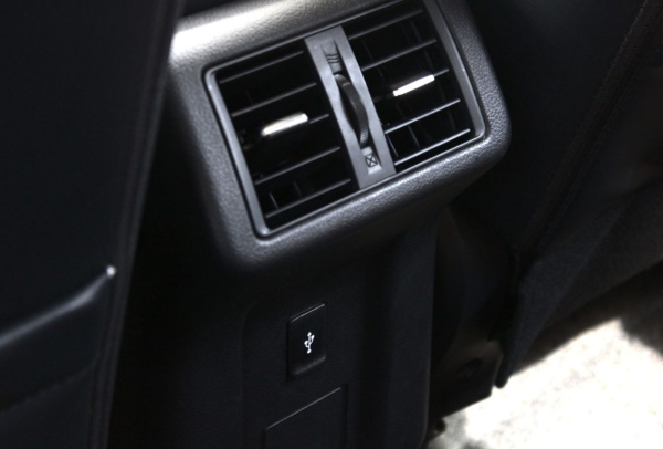 Mitsubishi Outlander 2019 года с пробегом 68 018 км, фото 31