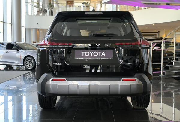 Toyota RAV 4 2026 года с пробегом 44 км, фото 5