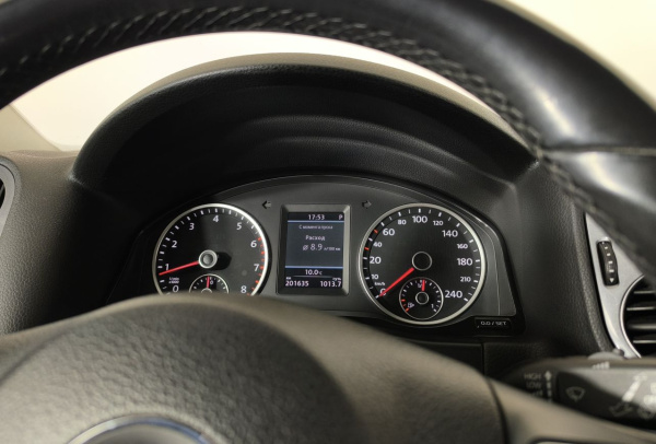Volkswagen Tiguan 2012 года с пробегом 201 635 км, фото 7