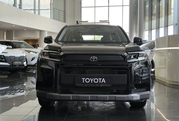 Toyota RAV 4 2026 года с пробегом 44 км, фото 2