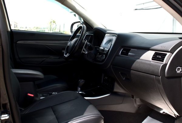 Mitsubishi Outlander 2019 года с пробегом 68 018 км, фото 14