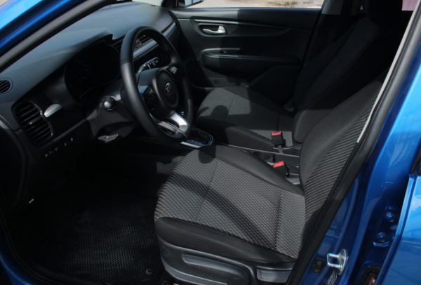 Kia Rio 2018 года с пробегом 146 581 км, фото 14