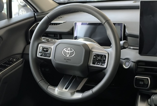 Toyota RAV 4 2026 года с пробегом 44 км, фото 14