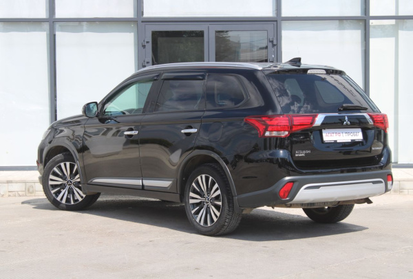 Mitsubishi Outlander 2019 года с пробегом 68 018 км, фото 7